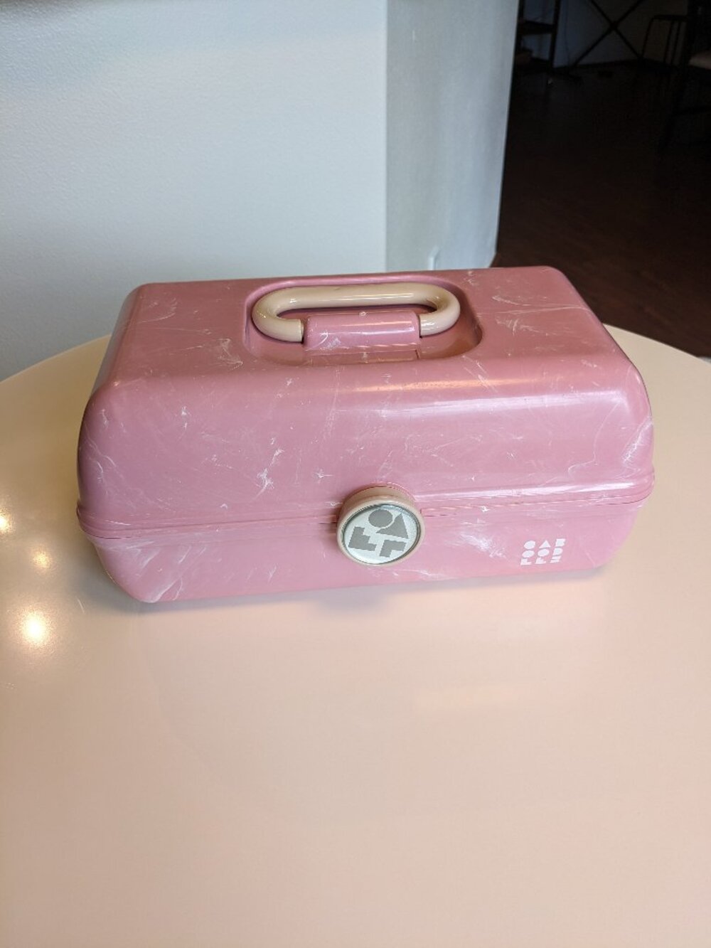 Caboodles Pink Marble On-The-Go Girl Case